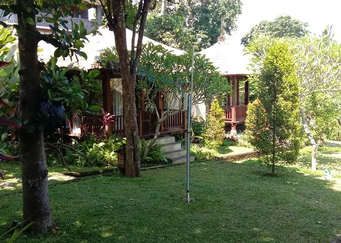 Konukevi Astawa House 3*